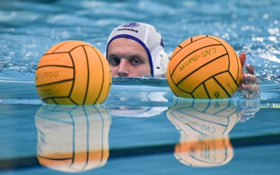 Sergi Cabanas lidera el nou projecte de l'Astralpool des de l'aigua | Roger Benet